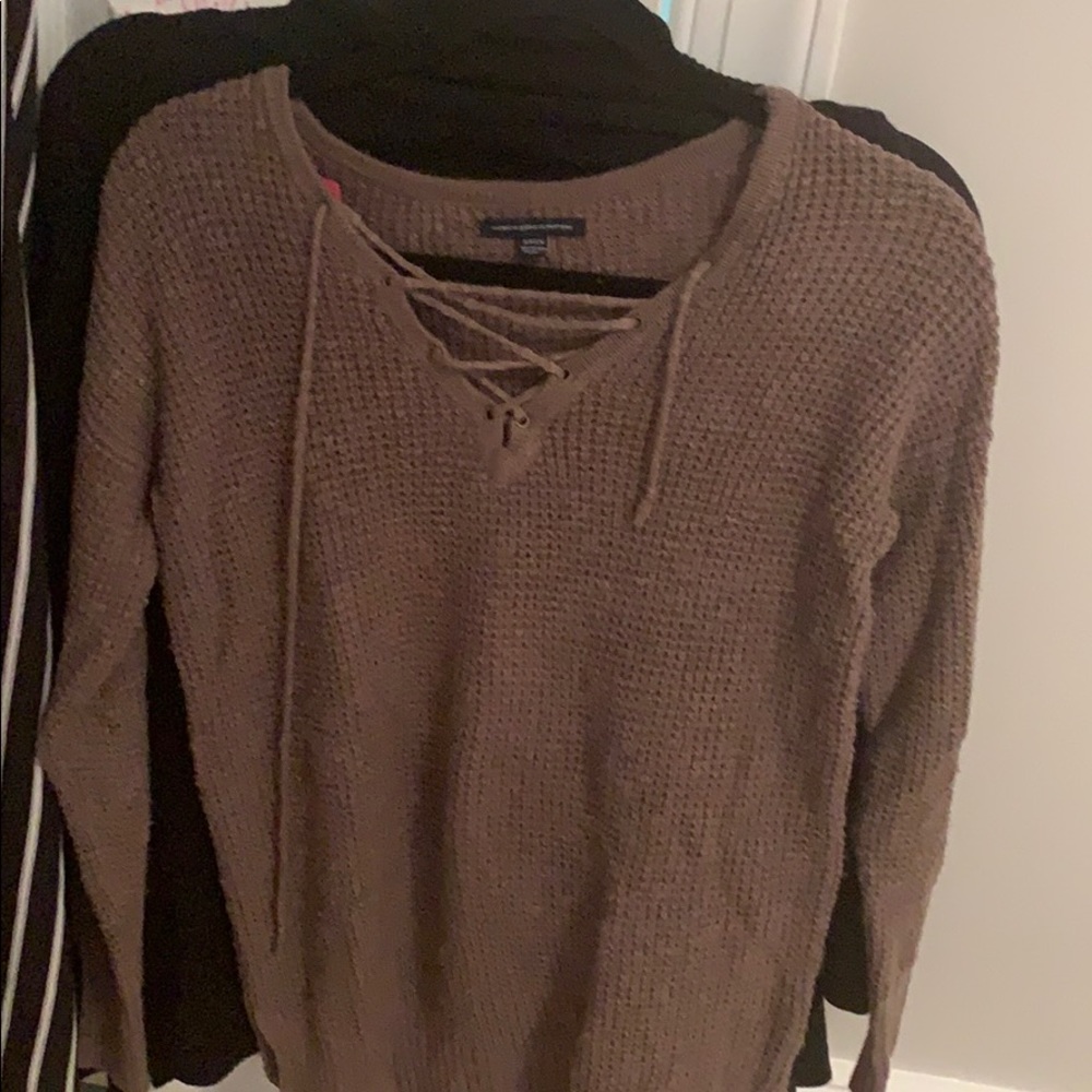 Tan american eagle sweater